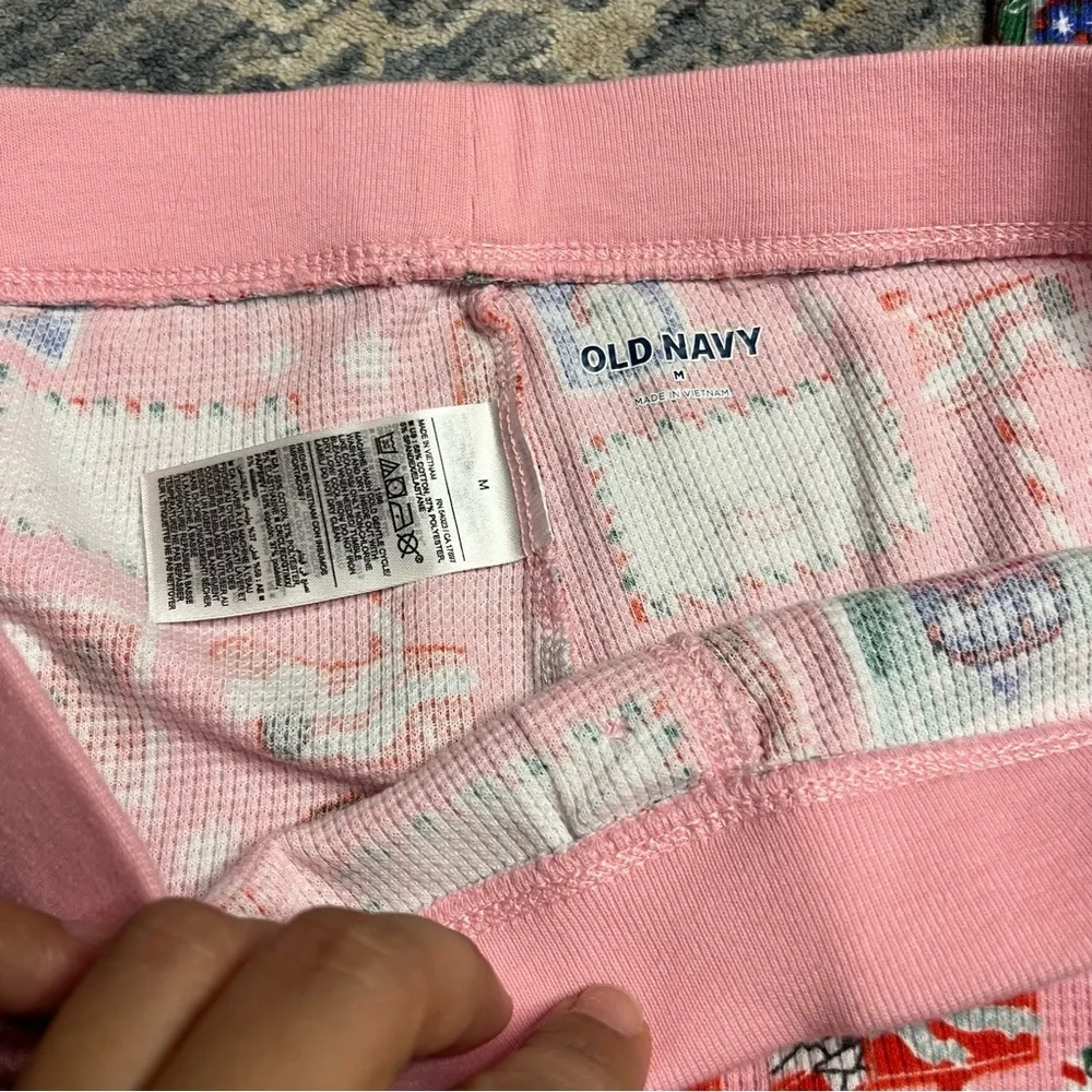 Old Navy Pink and White Patterned Leggings Holiday Sz Medium